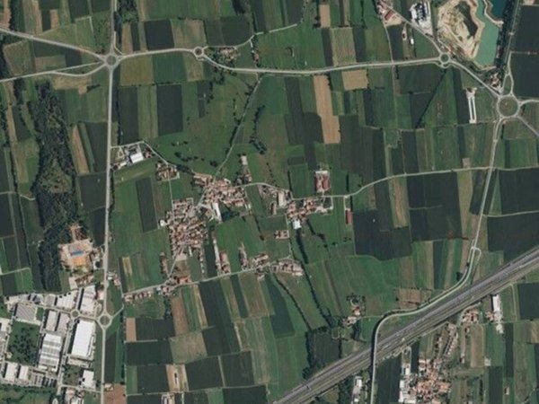 negozio in vendita a Chivasso