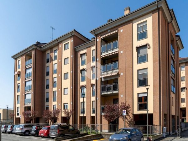 appartamento in vendita a Chivasso in zona Castelrosso