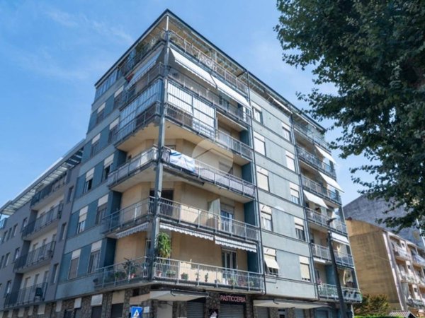 appartamento in vendita a Chivasso in zona Castelrosso