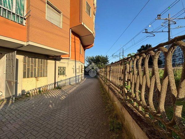 box auto in vendita a Chivasso in zona Castelrosso