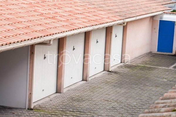 appartamento in vendita a Chivasso in zona Castelrosso