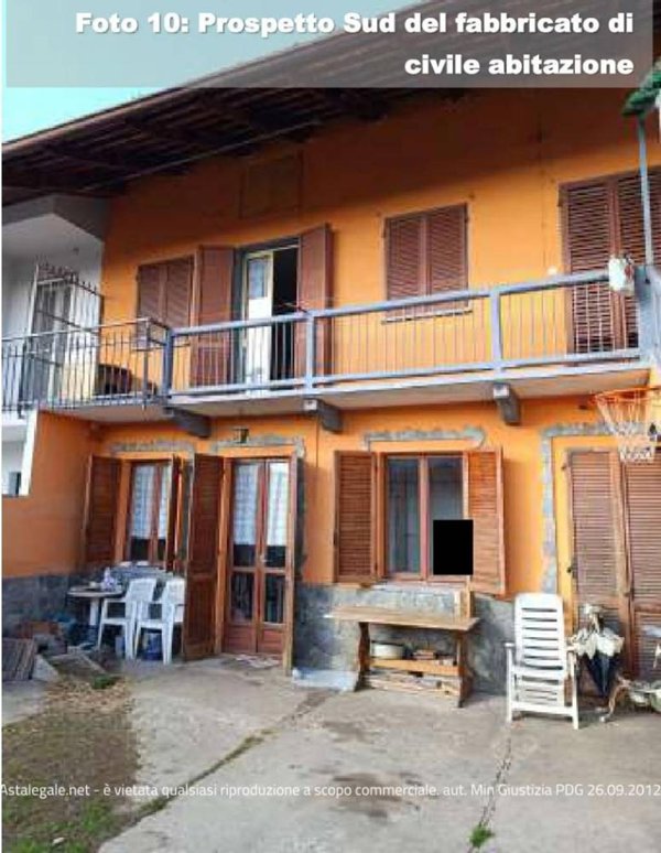 appartamento in vendita a Chivasso in zona Castelrosso