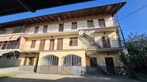 casa indipendente in vendita a Ciconio