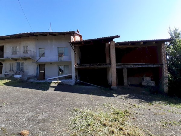 casa indipendente in vendita a Cinzano