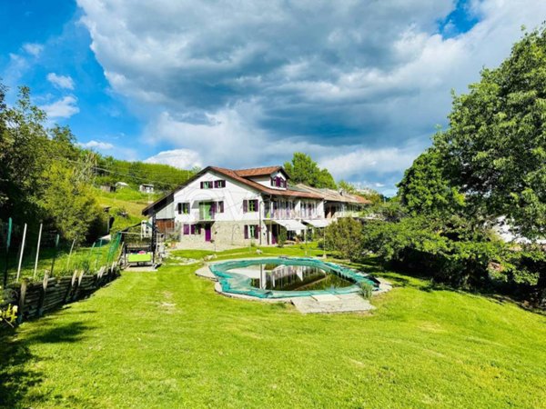 casa indipendente in vendita a Cinzano