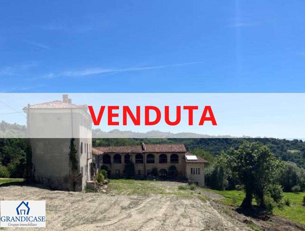 villa in vendita a Cinzano