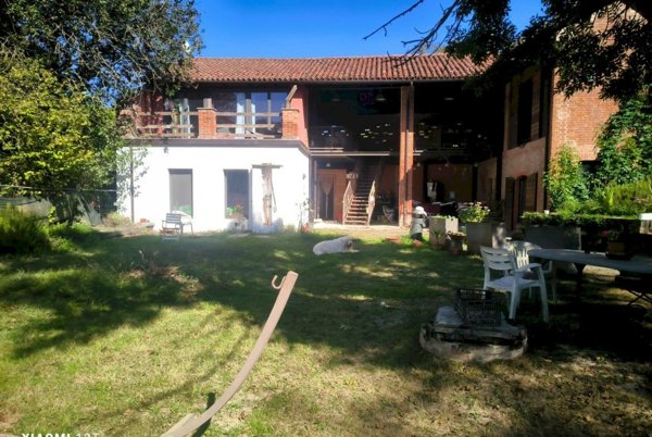 villa in vendita a Cinzano