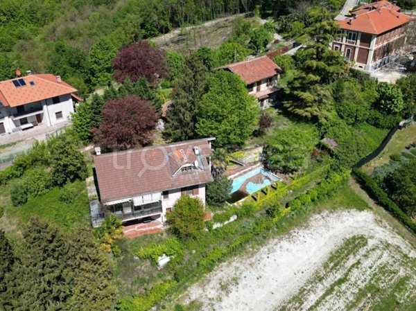 casa indipendente in vendita a Cinzano