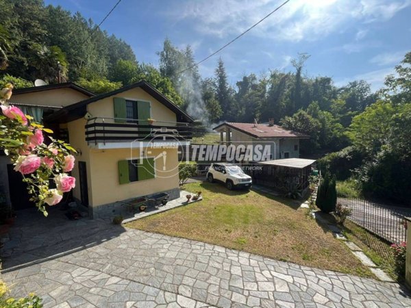 casa indipendente in vendita a Cinzano