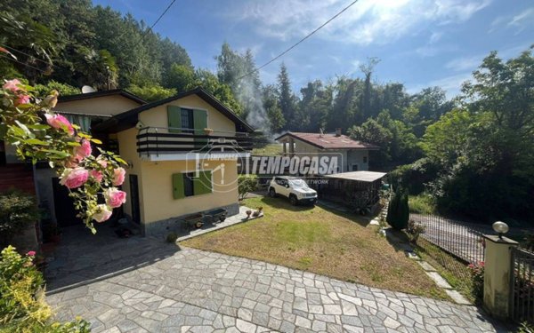 casa indipendente in vendita a Cinzano