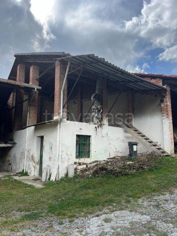 quadrivano in vendita a Cinzano