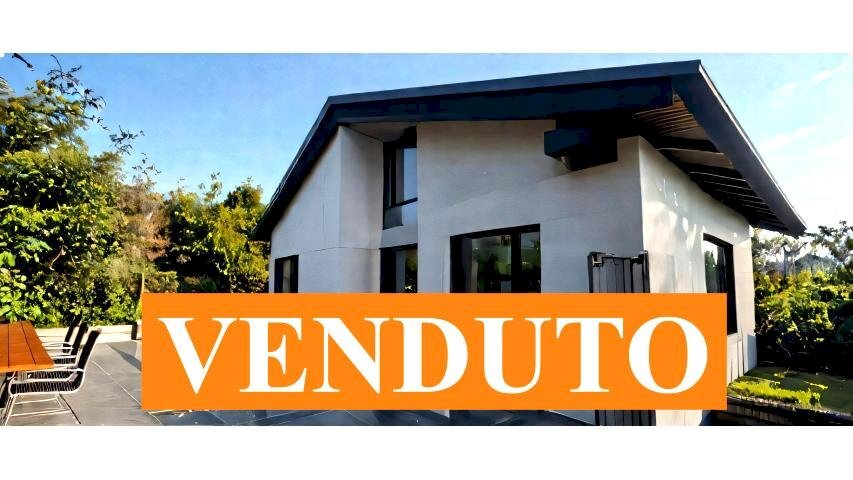 casa indipendente in vendita a Cinzano