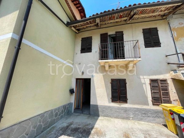 casa indipendente in vendita a Cinzano