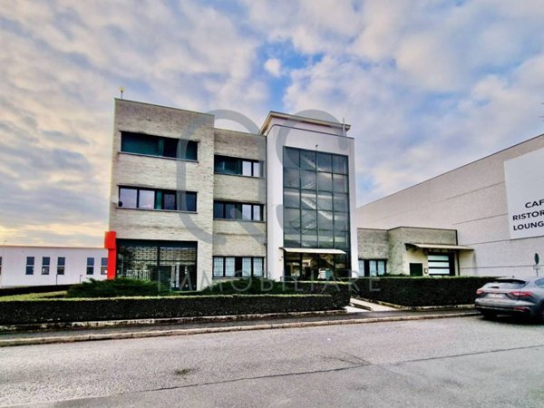 ufficio in vendita a Ciriè