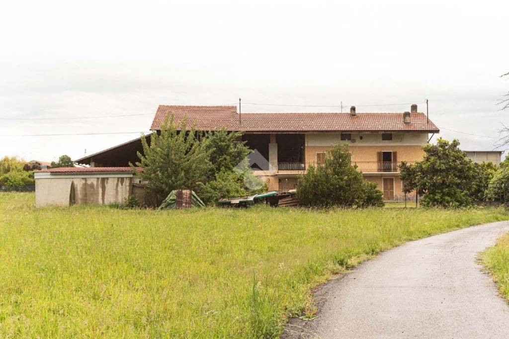casa indipendente in vendita a Ciriè