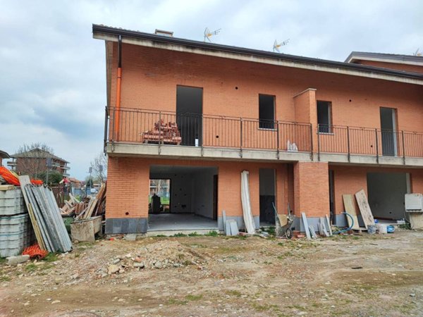 casa indipendente in vendita a Ciriè