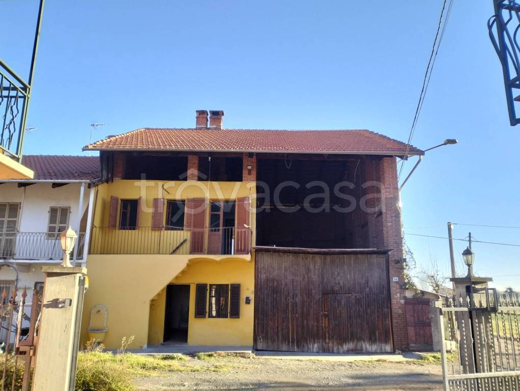casa indipendente in vendita a Ciriè