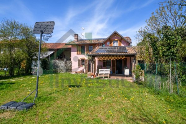 casa indipendente in vendita a Ciriè in zona Vastalla