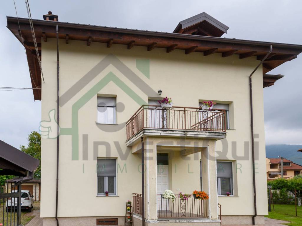 casa indipendente in vendita a Ciriè