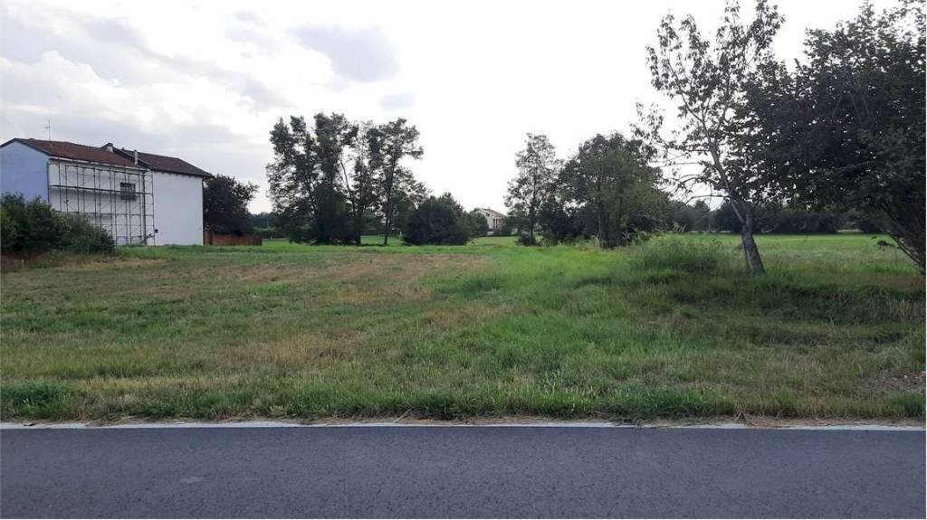terreno edificabile in vendita a Ciriè in zona Devesi