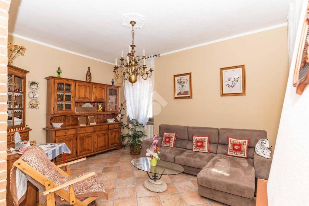 casa indipendente in vendita a Ciriè