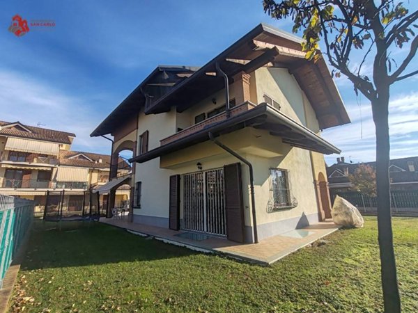 casa indipendente in vendita a Ciriè