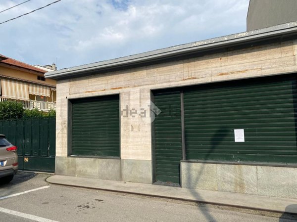 locale di sgombero in vendita a Ciriè