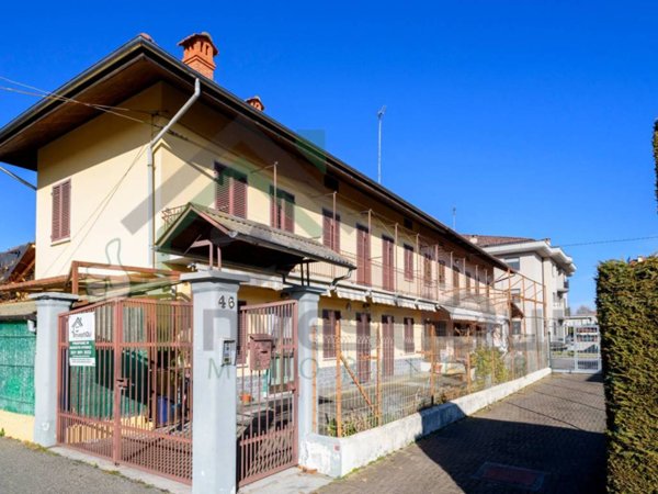 casa indipendente in vendita a Ciriè