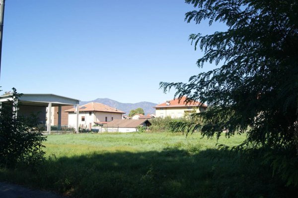 terreno edificabile in vendita a Ciriè in zona Devesi