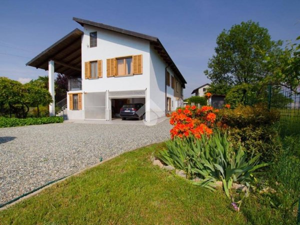 casa indipendente in vendita a Ciriè