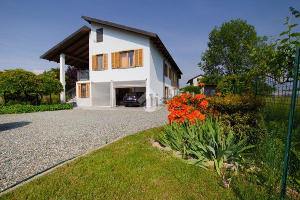 casa indipendente in vendita a Ciriè