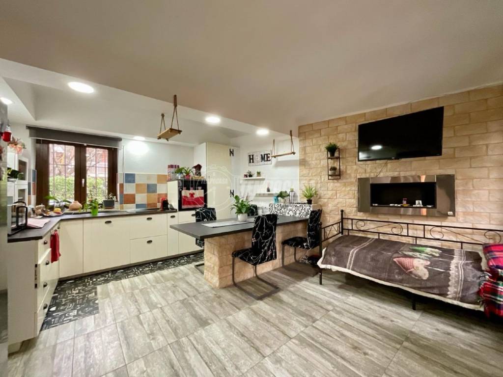 casa indipendente in vendita a Ciriè