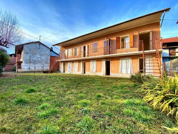 casa indipendente in vendita a Ciriè