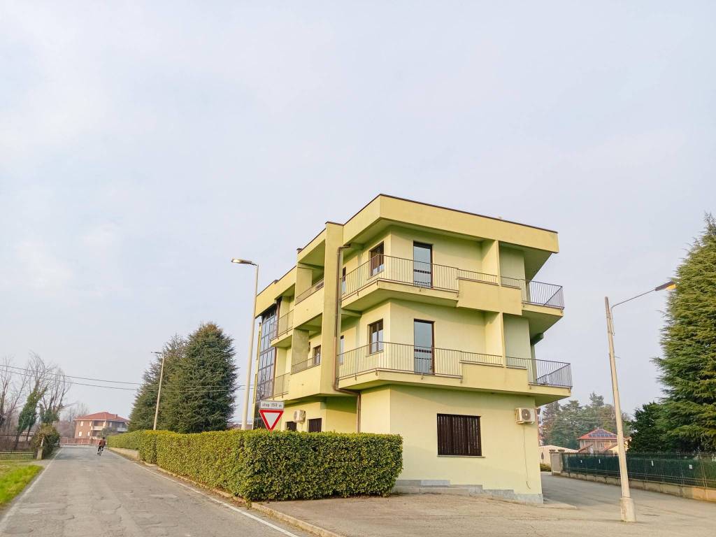 intera palazzina in vendita a Ciriè
