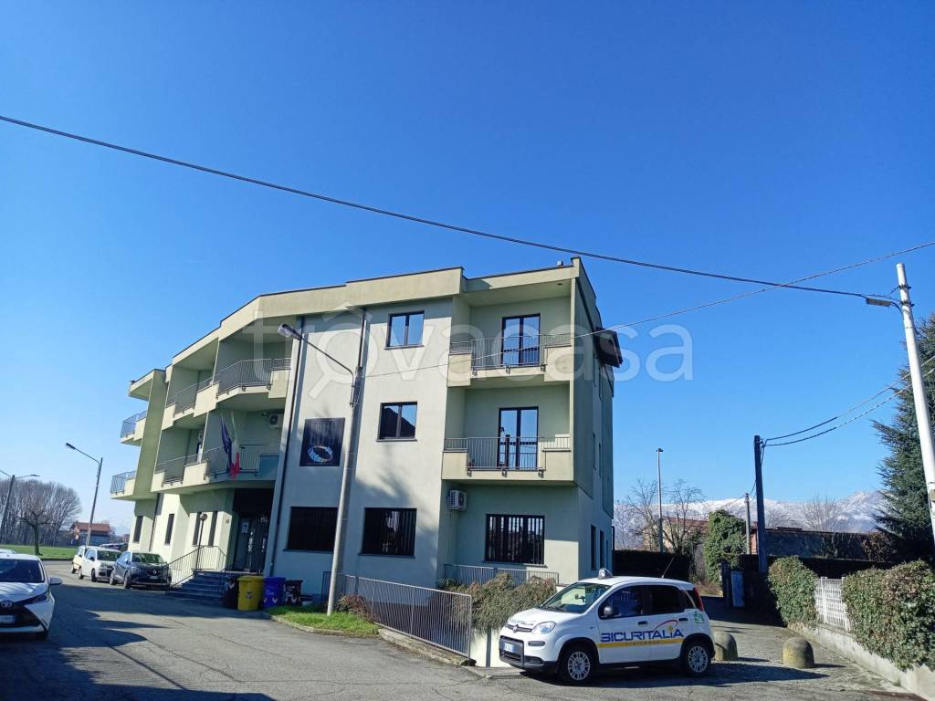 locale di sgombero in vendita a Ciriè