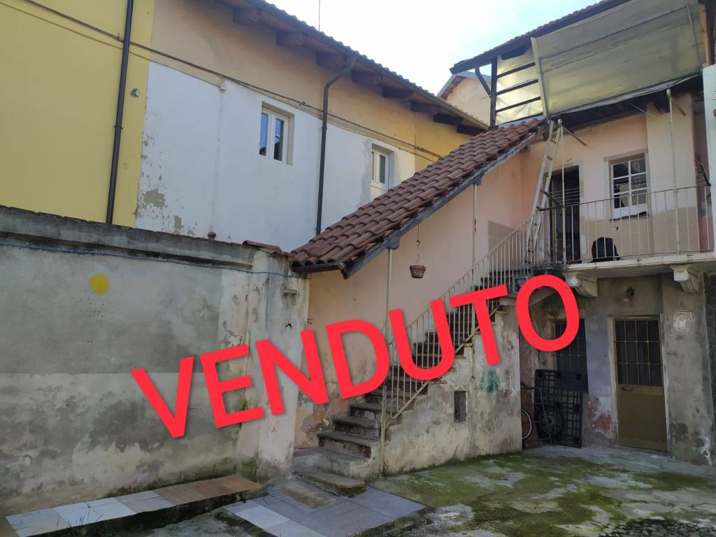 casa indipendente in vendita a Ciriè