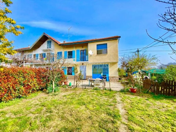 casa indipendente in vendita a Ciriè
