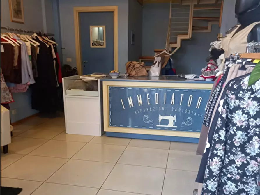 negozio in vendita a Ciriè