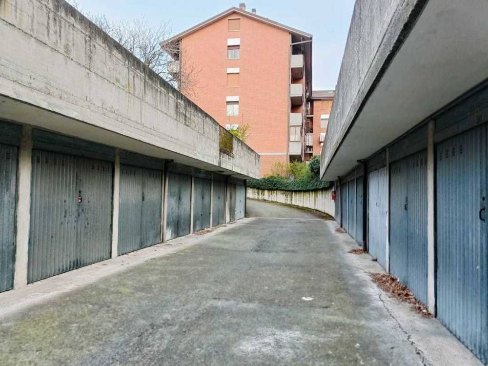 locale di sgombero in vendita a Ciriè