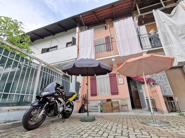 casa indipendente in vendita a Ciriè
