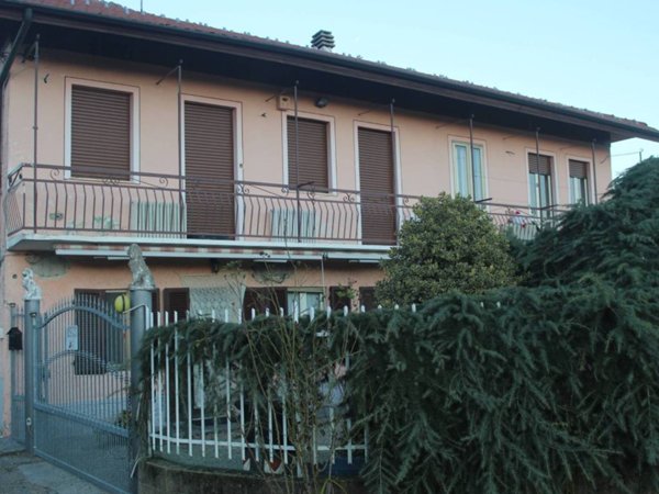 casa indipendente in vendita a Ciriè