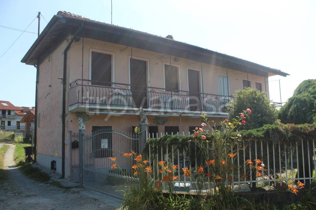 casa indipendente in vendita a Ciriè