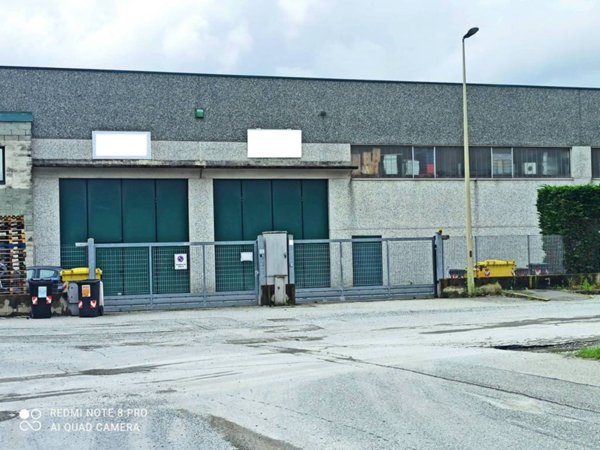 locale commerciale in vendita a Ciriè