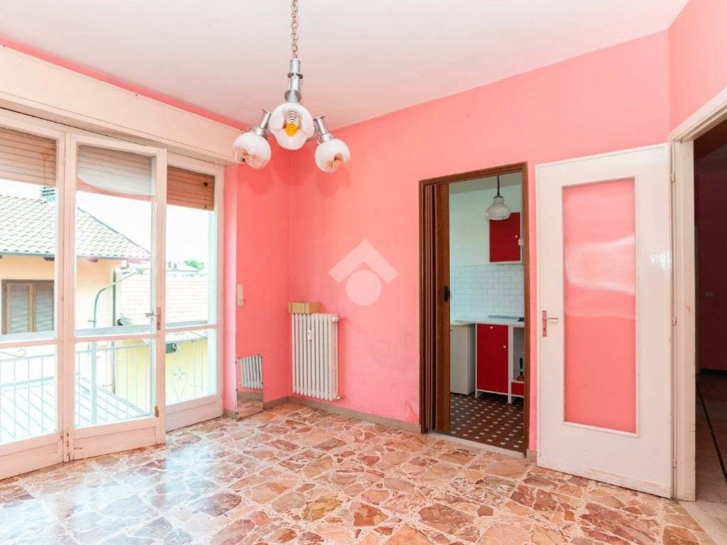 appartamento in vendita a Ciriè in zona Devesi