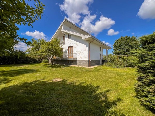 casa indipendente in vendita a Ciriè