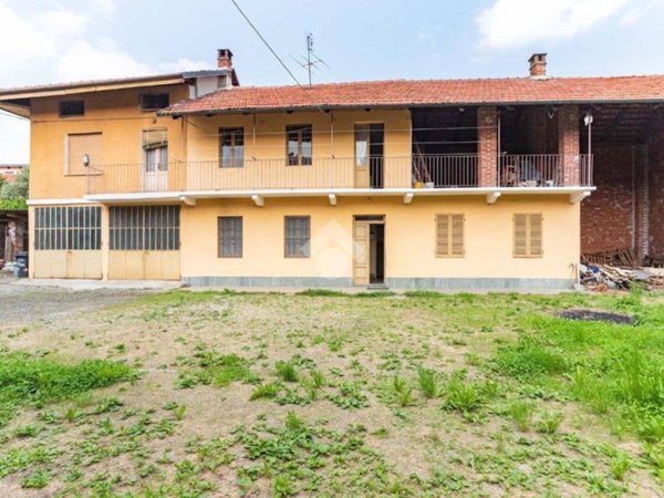 casa indipendente in vendita a Ciriè