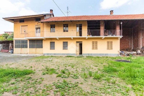 casa indipendente in vendita a Ciriè
