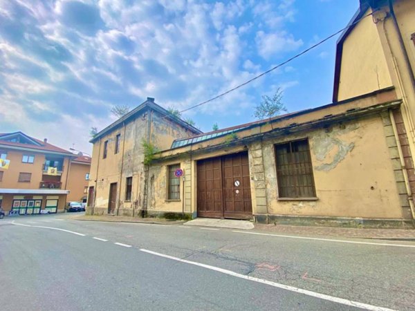 intera palazzina in vendita a Ciriè