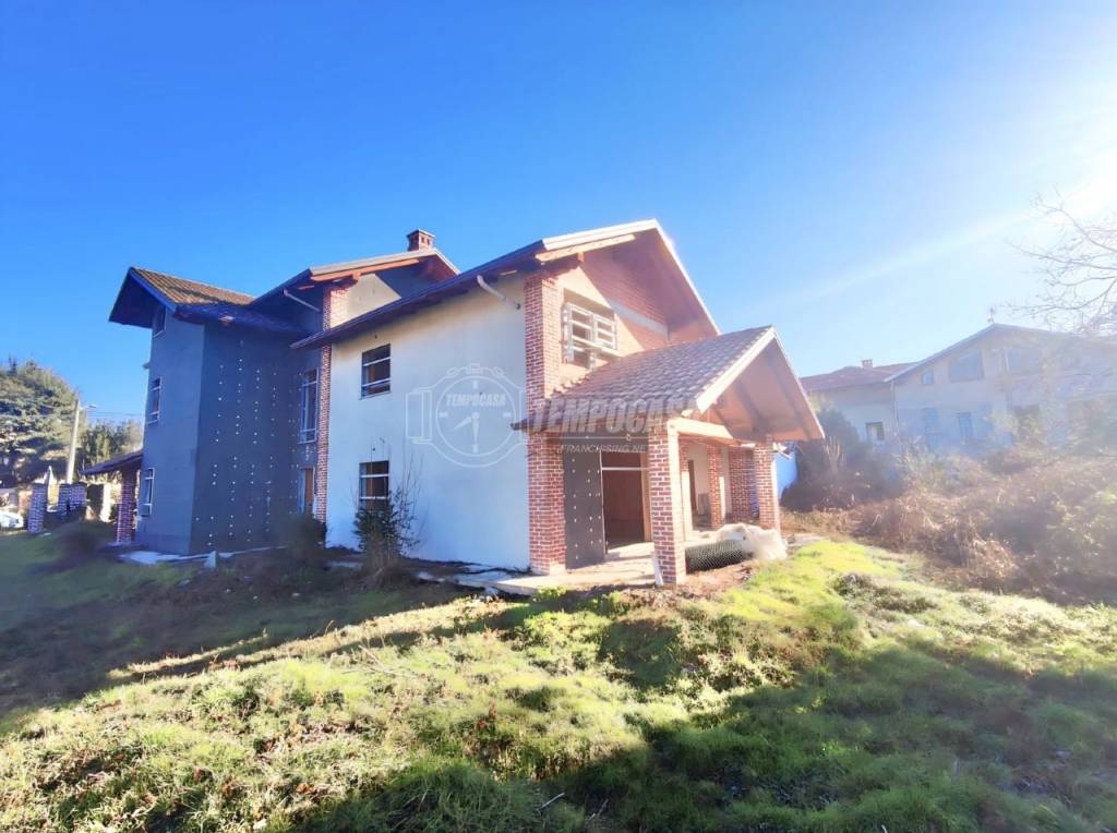 casa indipendente in vendita a Ciriè