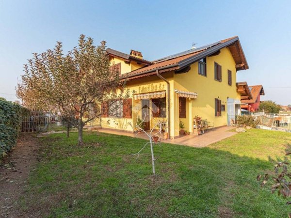 casa indipendente in vendita a Ciriè